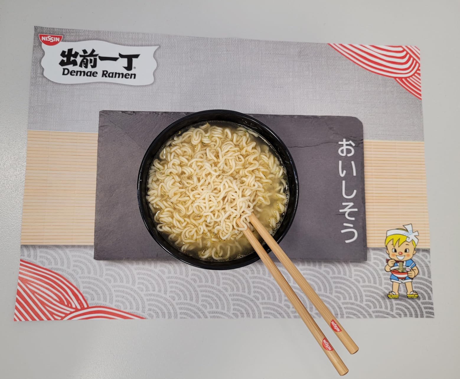Nissin Demae Ramen Spicy Instant-Nudeln 10x100 g