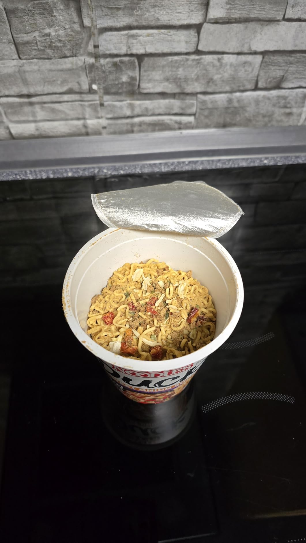 Nissin Cup Noodles Duck Instant-Becher 8x65g Ente