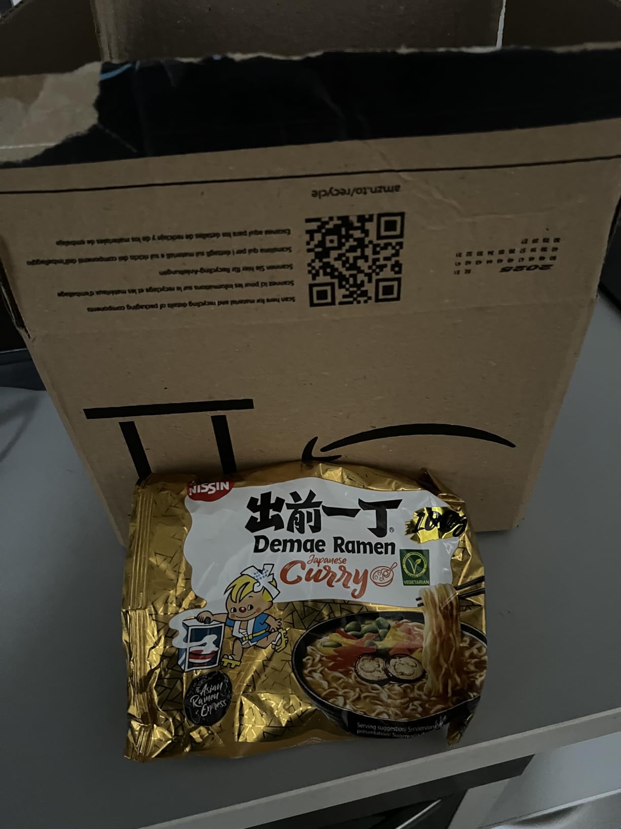 Nissin Demae Ramen Japanese Curry Instant-Nudeln 100 g