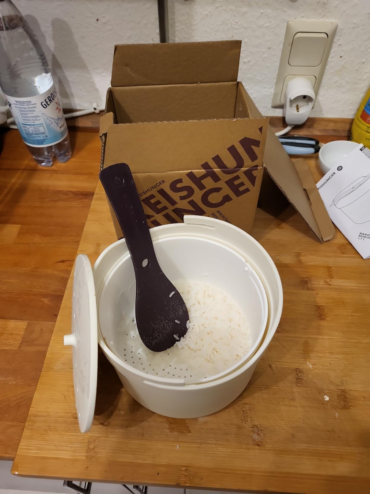 Reishunger Mikrowellen Reiskocher 1,7 L Reiskocher schwarz 6 Portionen