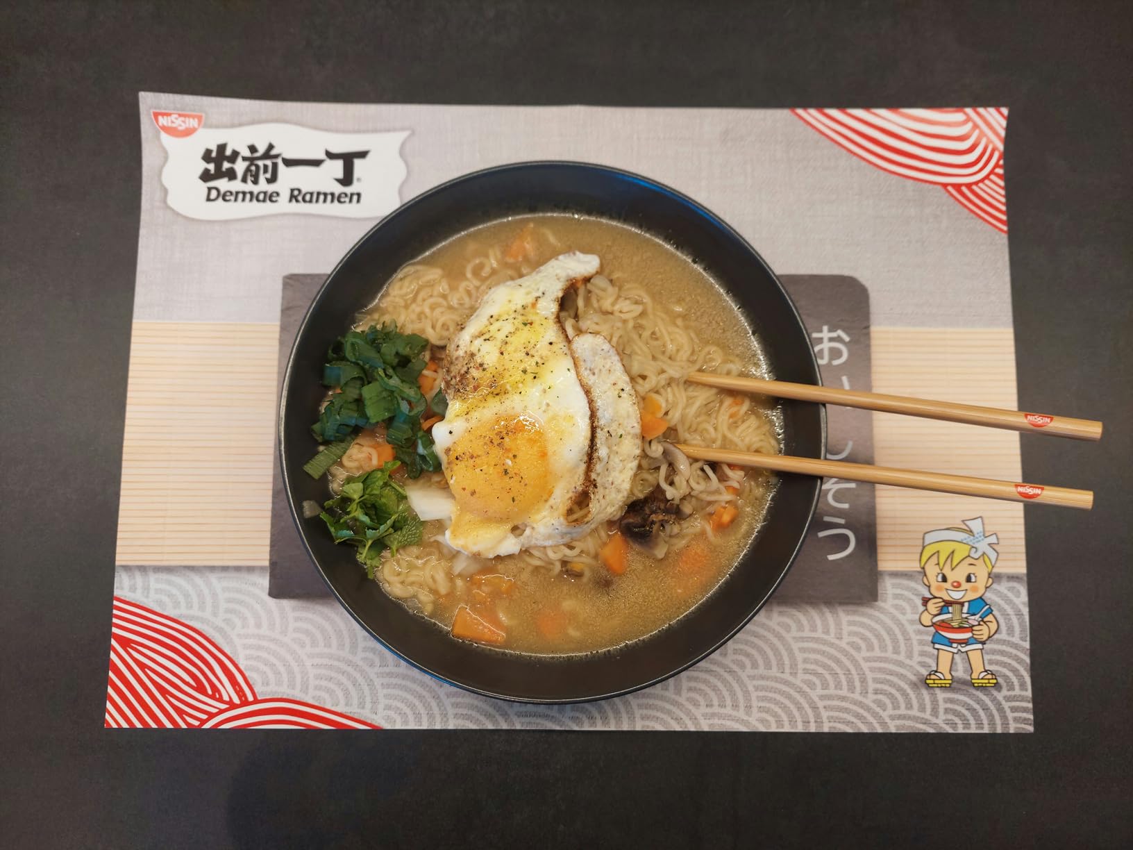 Nissin Demae Ramen Ente Instant-Nudeln 100g Ente-Knoblauch