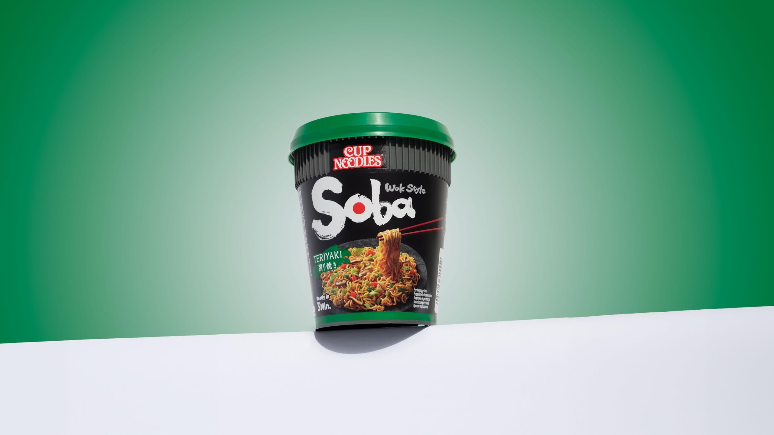 Nissin Cup Noodles Soba Teriyaki Instant-Nudeln 90g Becher