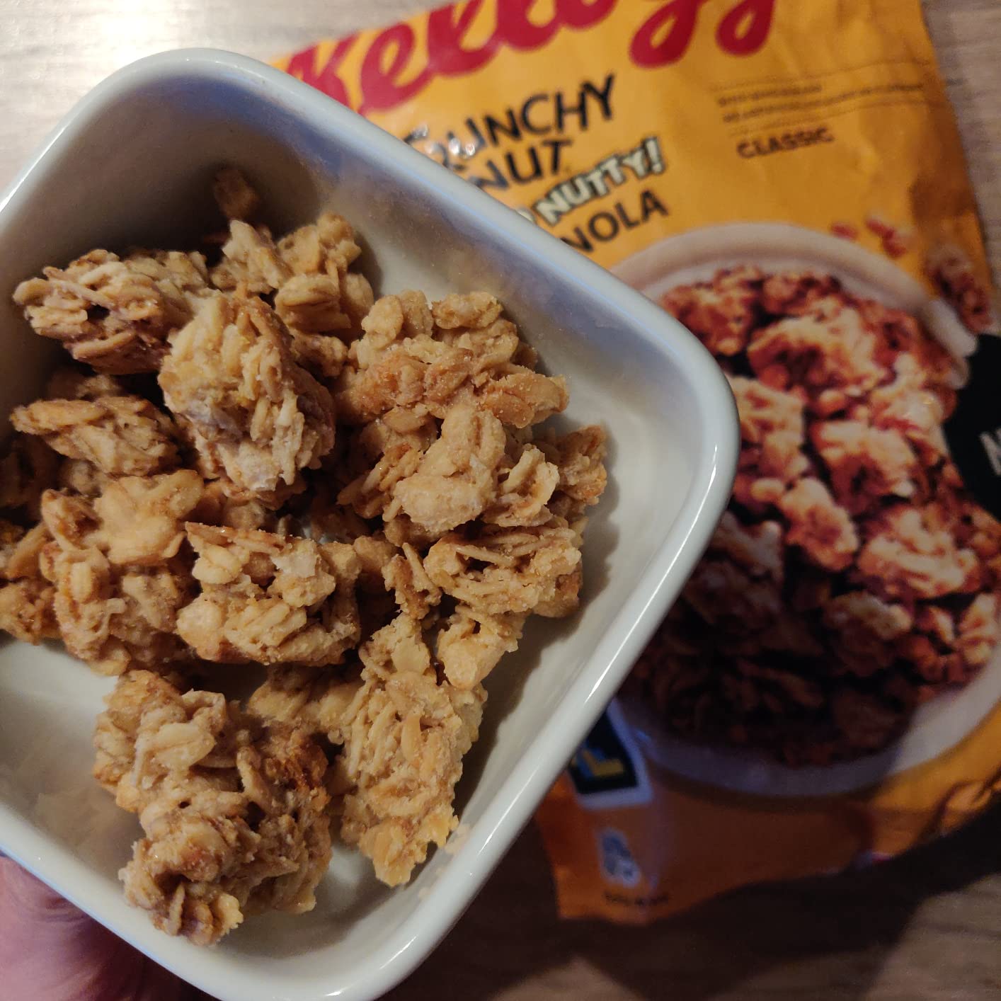 Kellogg's Crunchy Nut Classic Granola Müsli 380g Vollkorn
