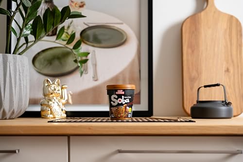 Nissin Cup Noodles Soba Japanese Curry Becher 90g vegetarisch