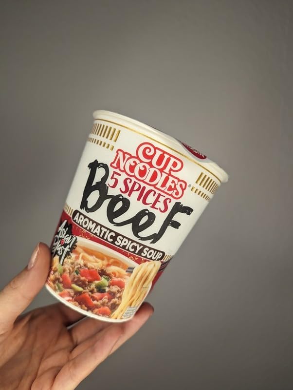 Nissin Cup Noodles 5 Spices Beef Becher 64g Rind