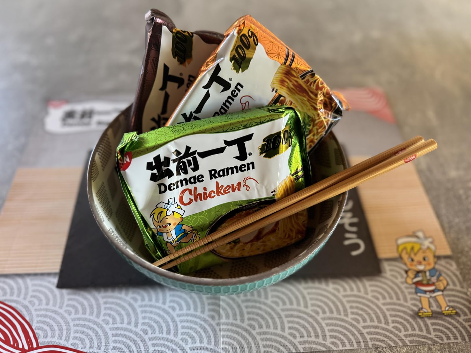 Nissin Demae Ramen Spicy Instant-Nudeln 10x100 g