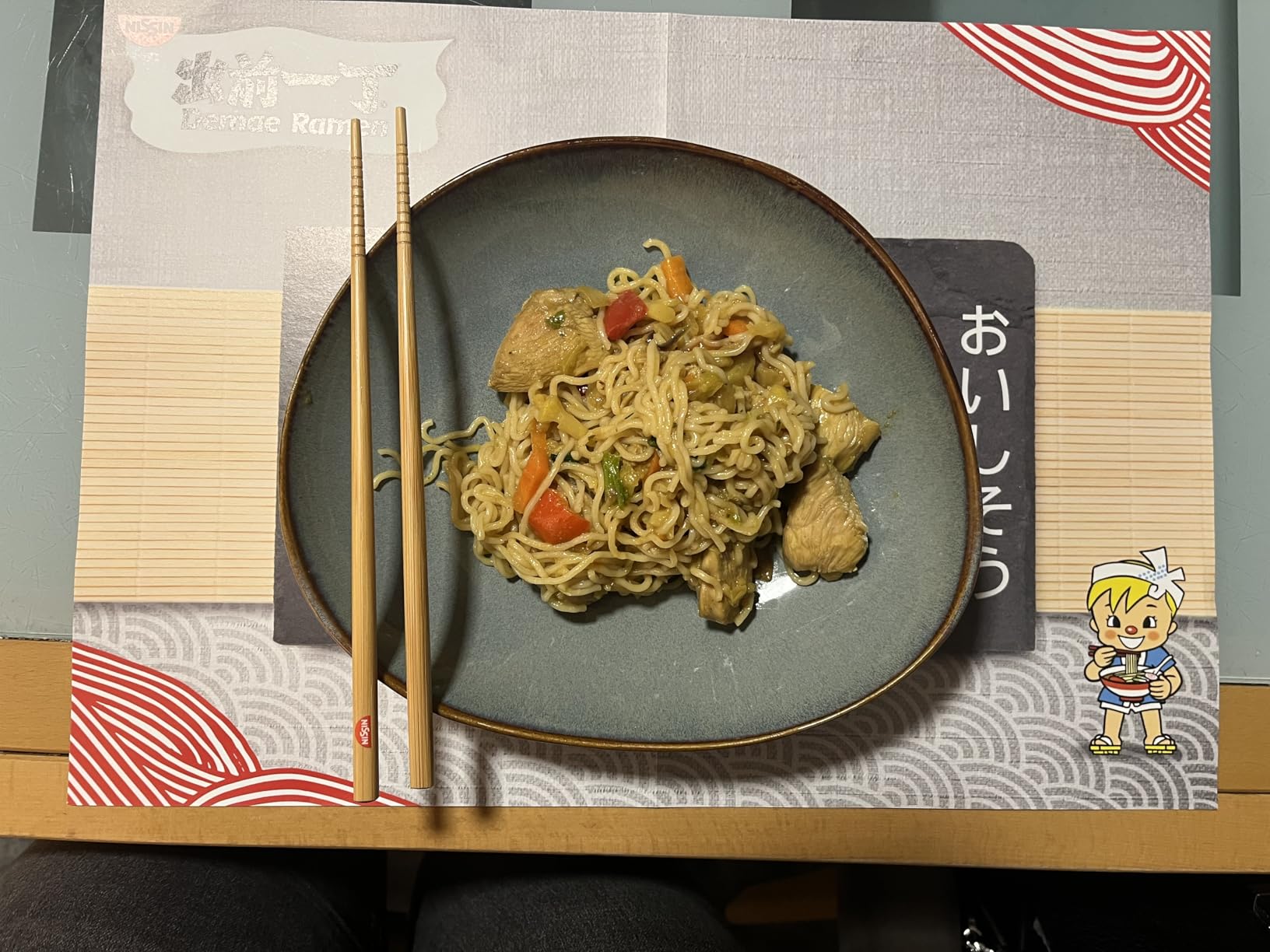 Nissin Demae Ramen Ente Instant-Nudeln 100g Ente-Knoblauch